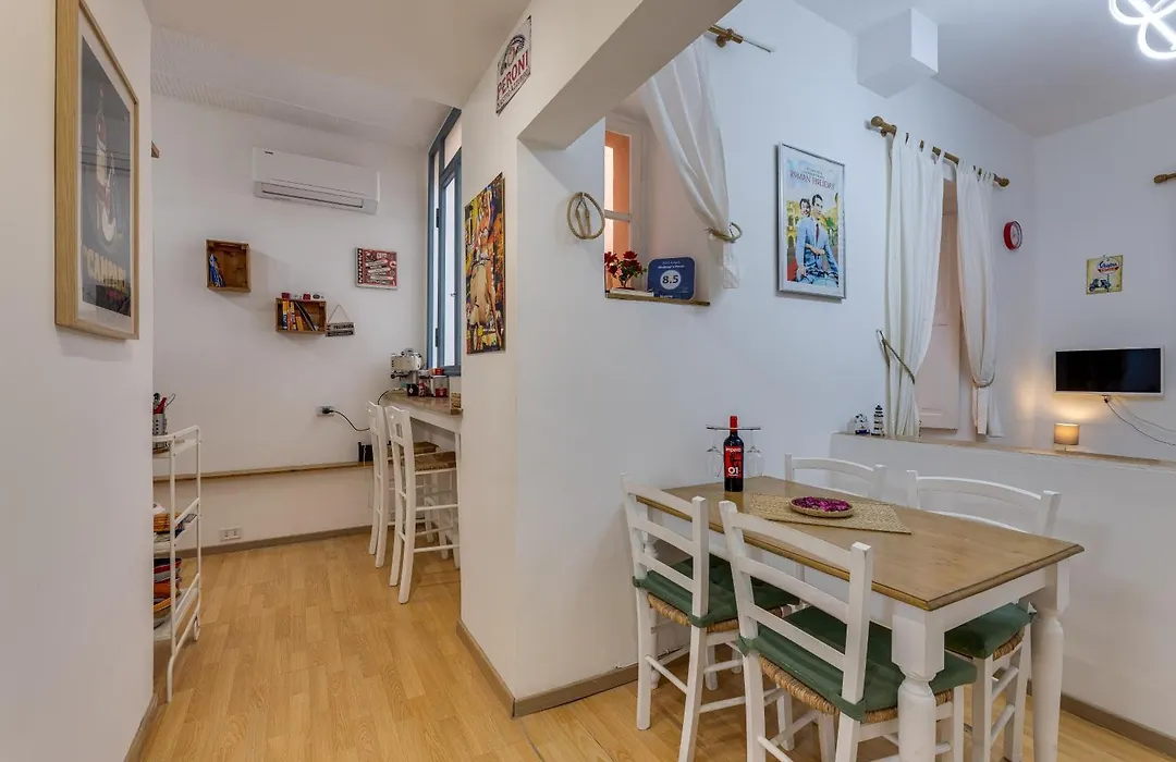 Gladiator'S House-1